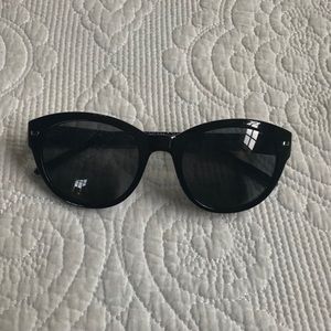 Black Sunglasses With Blue Bandana Detail